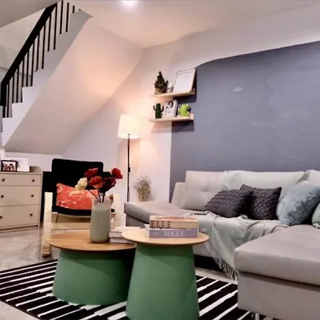 Апартаменты Cozyhouse,Near To Btsonnut,10 Guests