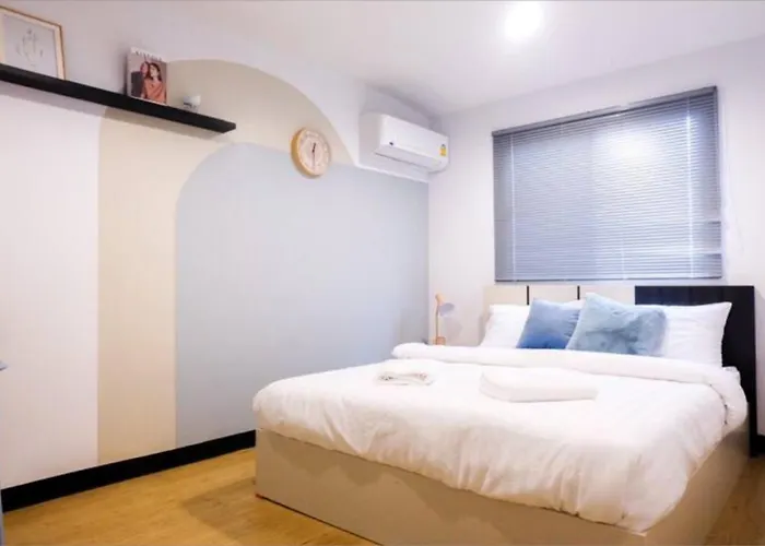 Spacious 4brtownhouse Bts Onnut 10 Sleeps With Parking Bangkok