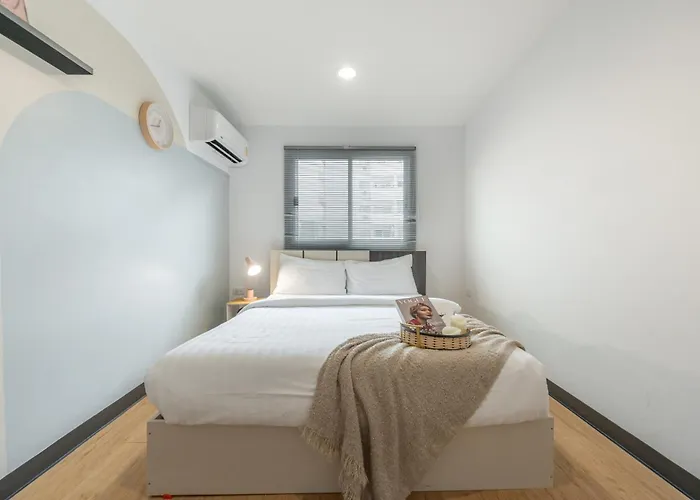 Apartamento Spacious 4brtownhouse Bts Onnut 10 Sleeps With Parking Bangkok