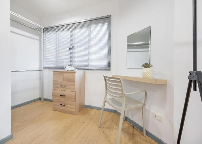 Apartamento Spacious 4brtownhouse Bts Onnut 10 Sleeps With Parking Bangkok