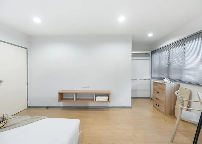 Spacious 4brtownhouse Bts Onnut 10 Sleeps With Parking