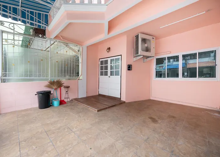 Spacious 4brtownhouse Bts Onnut 10 Sleeps With Parking